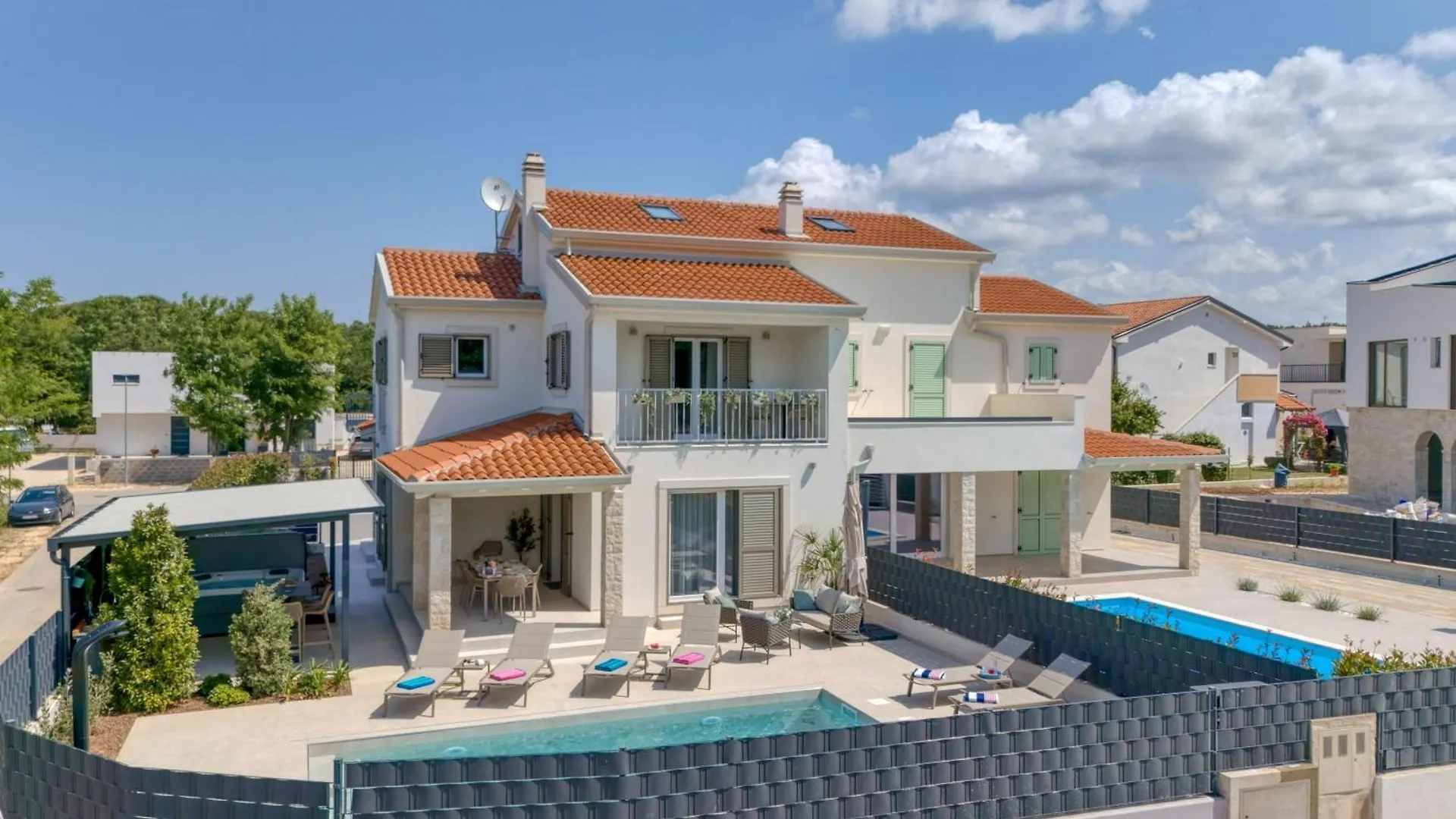 Lejlighed Villa Aria With Heated Pool And Whirlpool - Happy Rentals Poreč