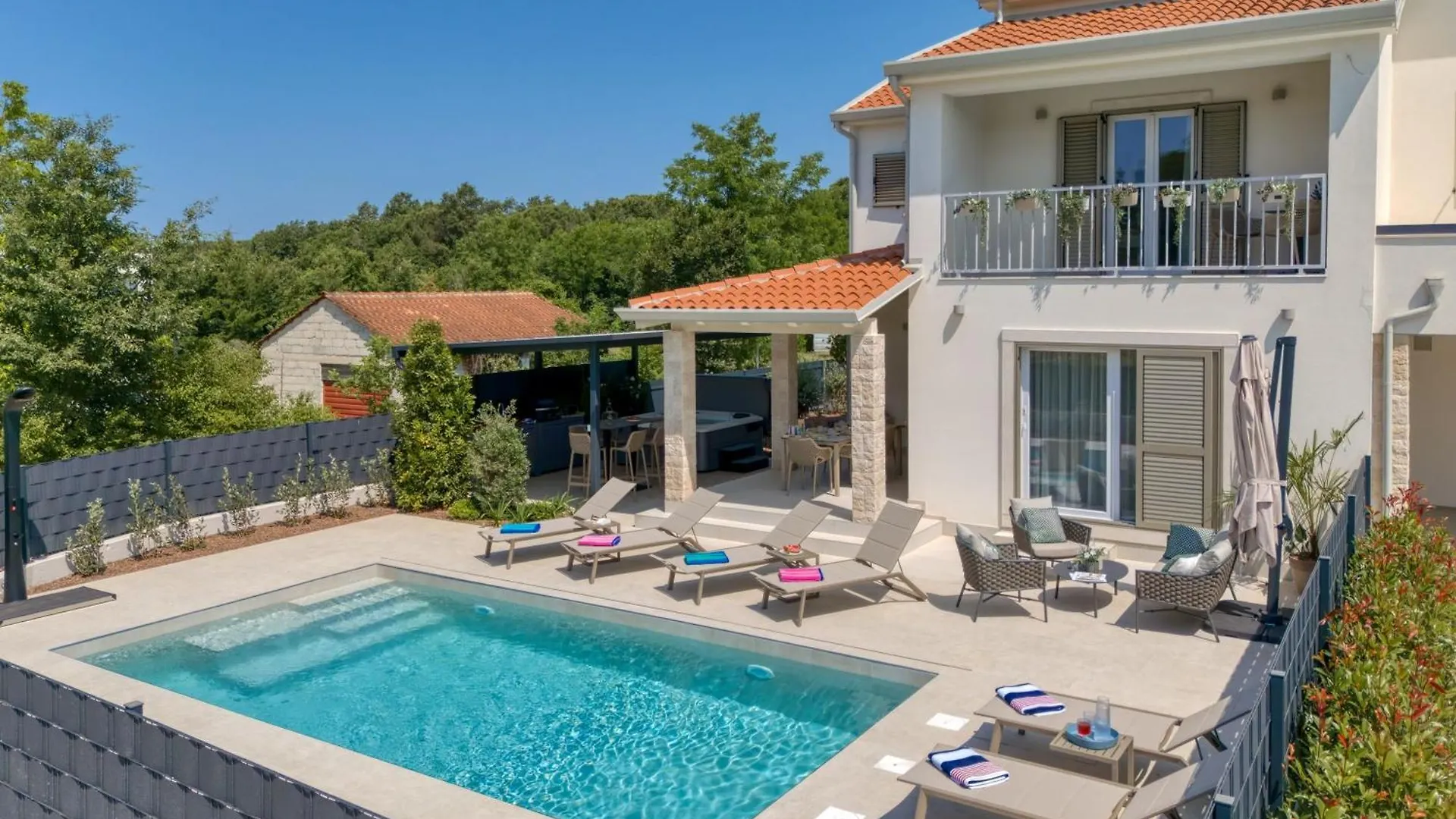 Lejlighed Villa Aria With Heated Pool And Whirlpool - Happy Rentals Poreč